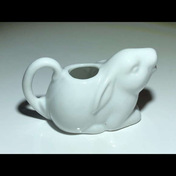 Easter bunny Vintage white ceramic rabbit creamer - Picture 5 of 8